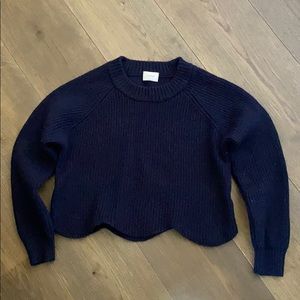 Aritzia Navy blue cropped scallop sweater size M
